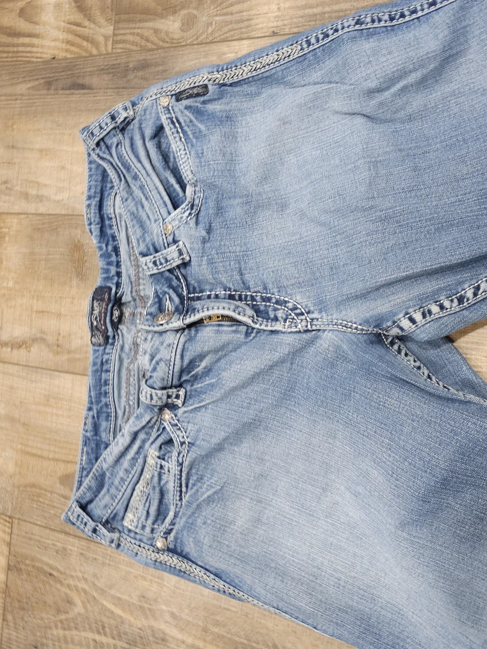 Silver Jeans medium 18 inseam